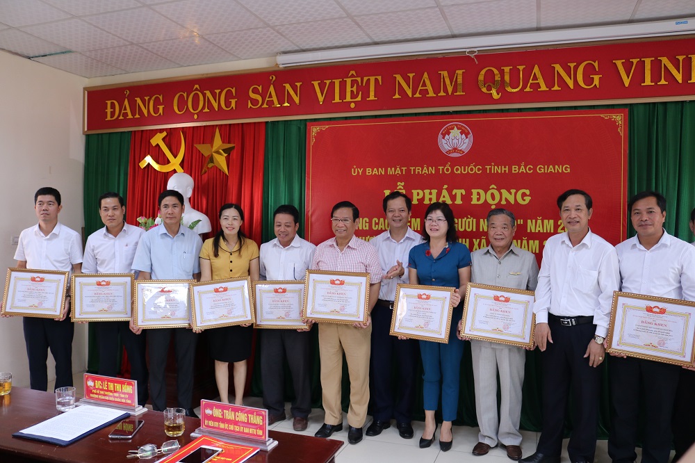 Công ty Cổ phần XNK Bắc Giang hưởng ứng  Lễ phát động tháng cao điểm “Vì người nghèo” năm 2019 và...